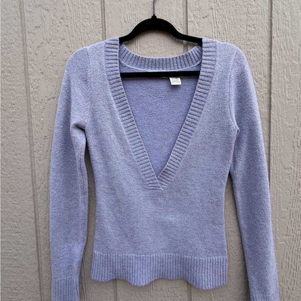 Energie V-Neck Sweater in Soft Lavender